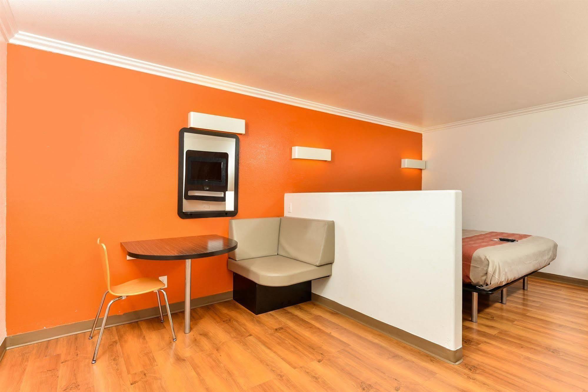 Motel 6-Vista, Ca מראה חיצוני תמונה